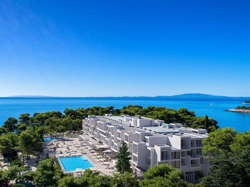 Valamar Carolina Hotel & Villas Kampor エクステリア 写真