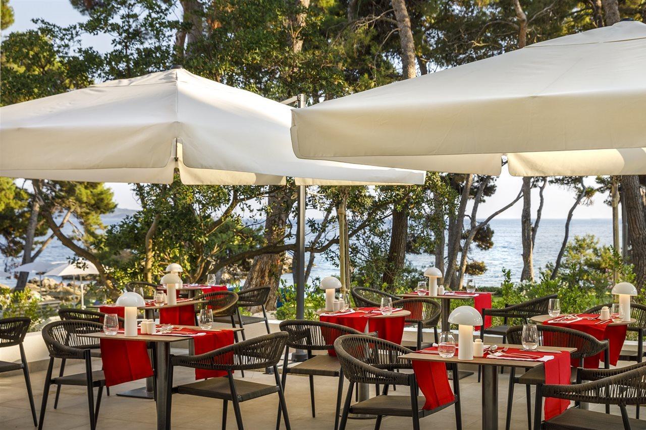 Valamar Carolina Hotel & Villas Kampor エクステリア 写真