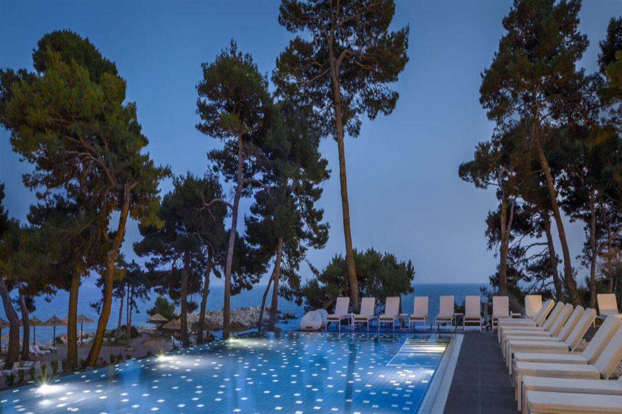 Valamar Carolina Hotel & Villas Kampor エクステリア 写真