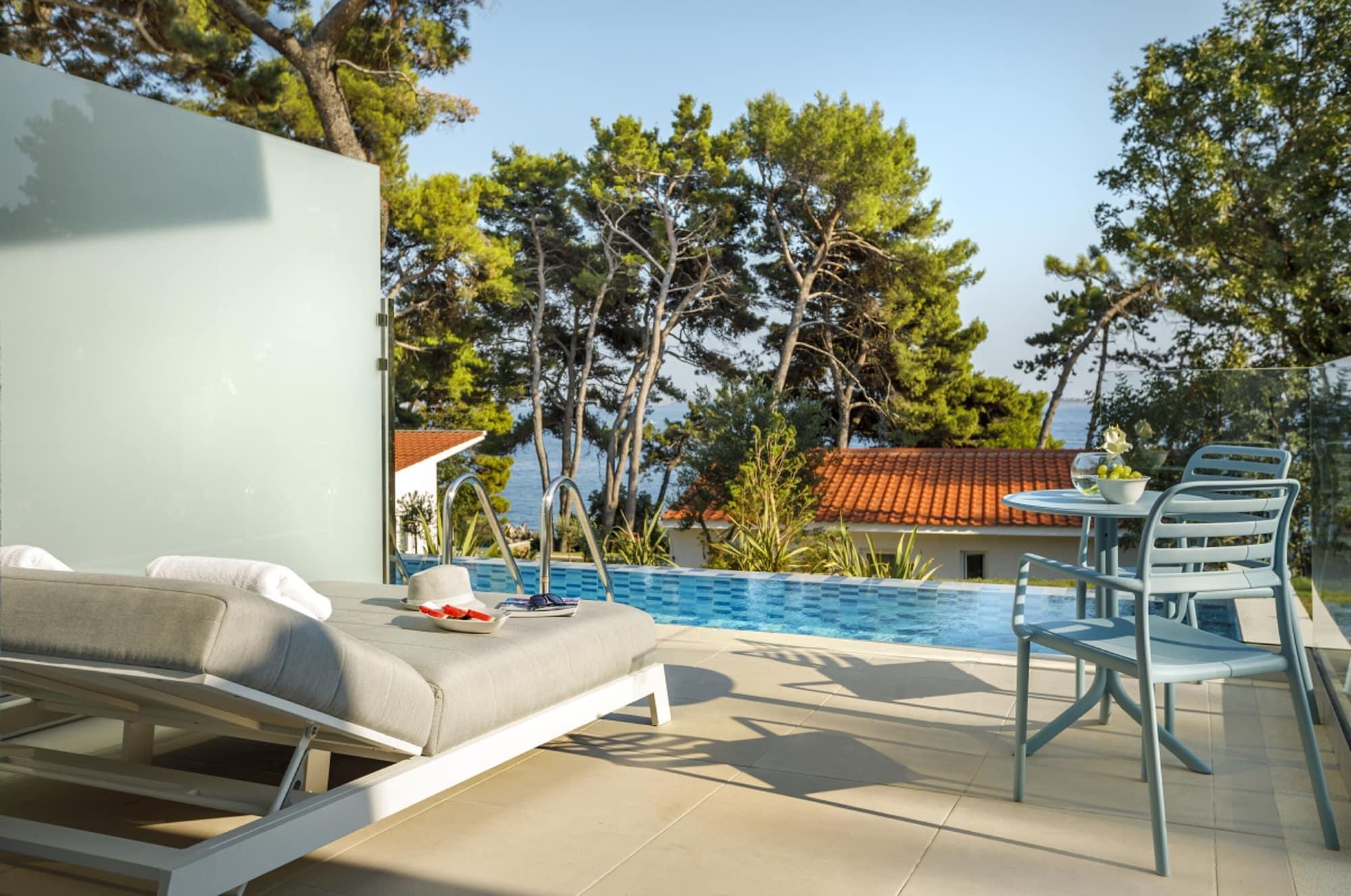 Valamar Carolina Hotel & Villas Kampor エクステリア 写真