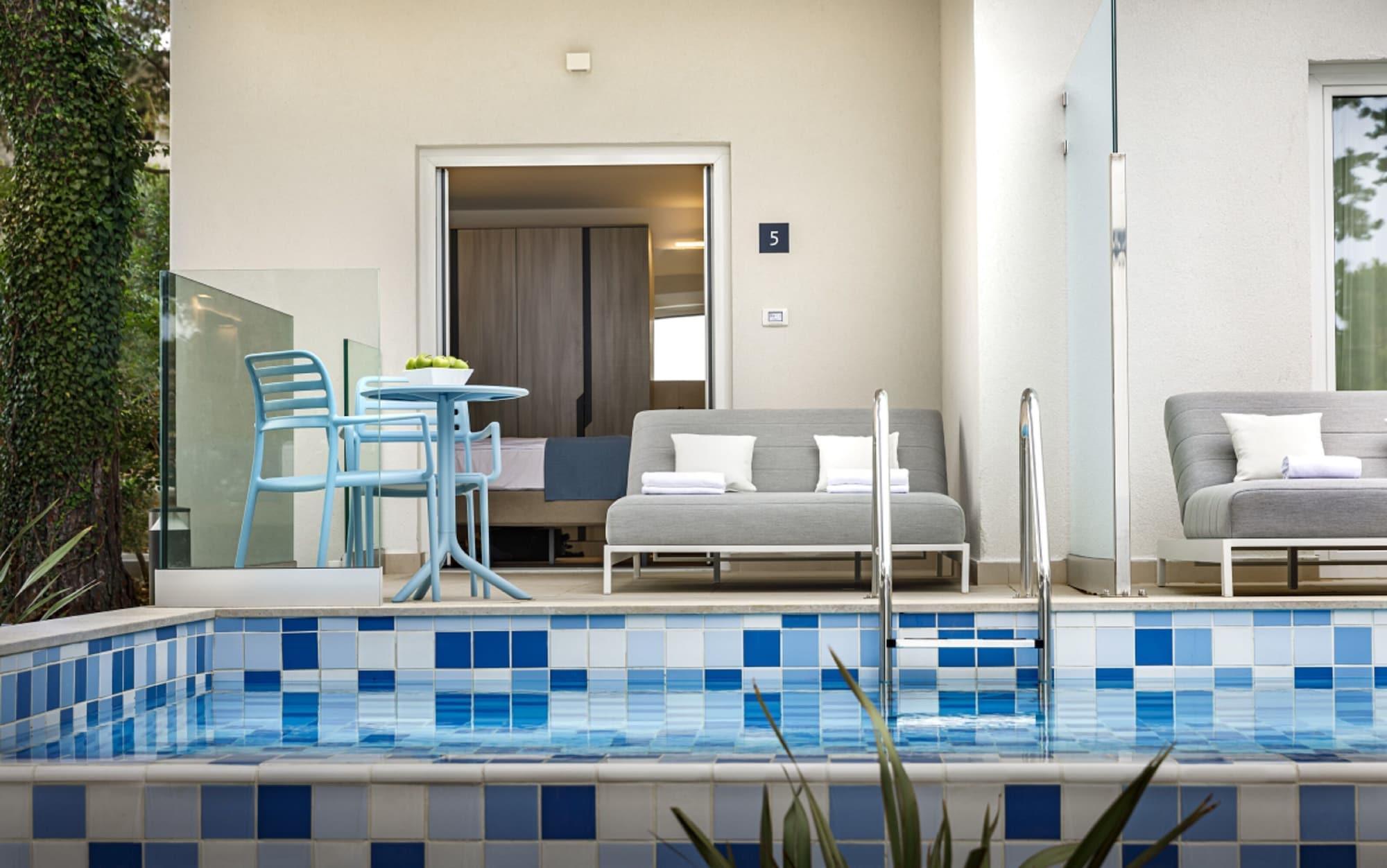Valamar Carolina Hotel & Villas Kampor エクステリア 写真