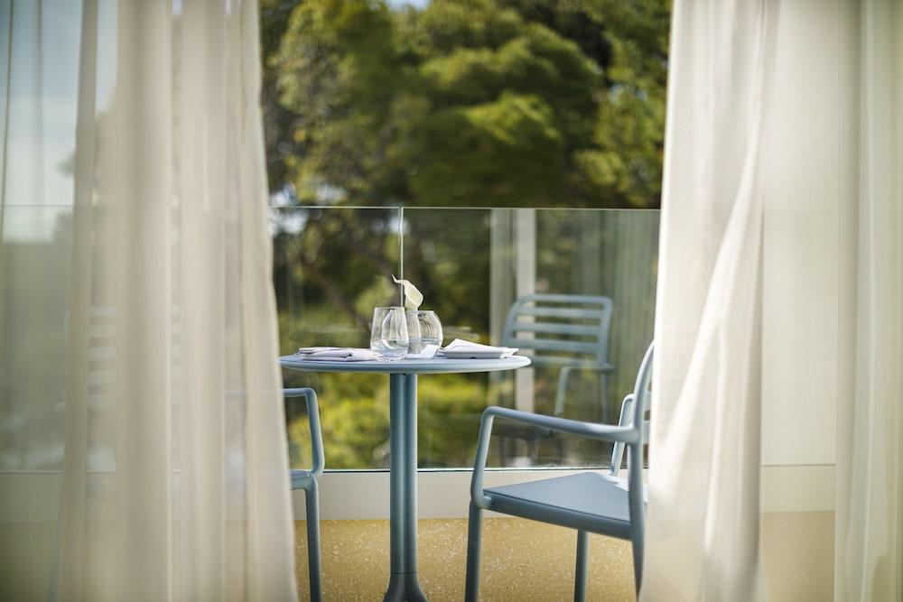 Valamar Carolina Hotel & Villas Kampor エクステリア 写真