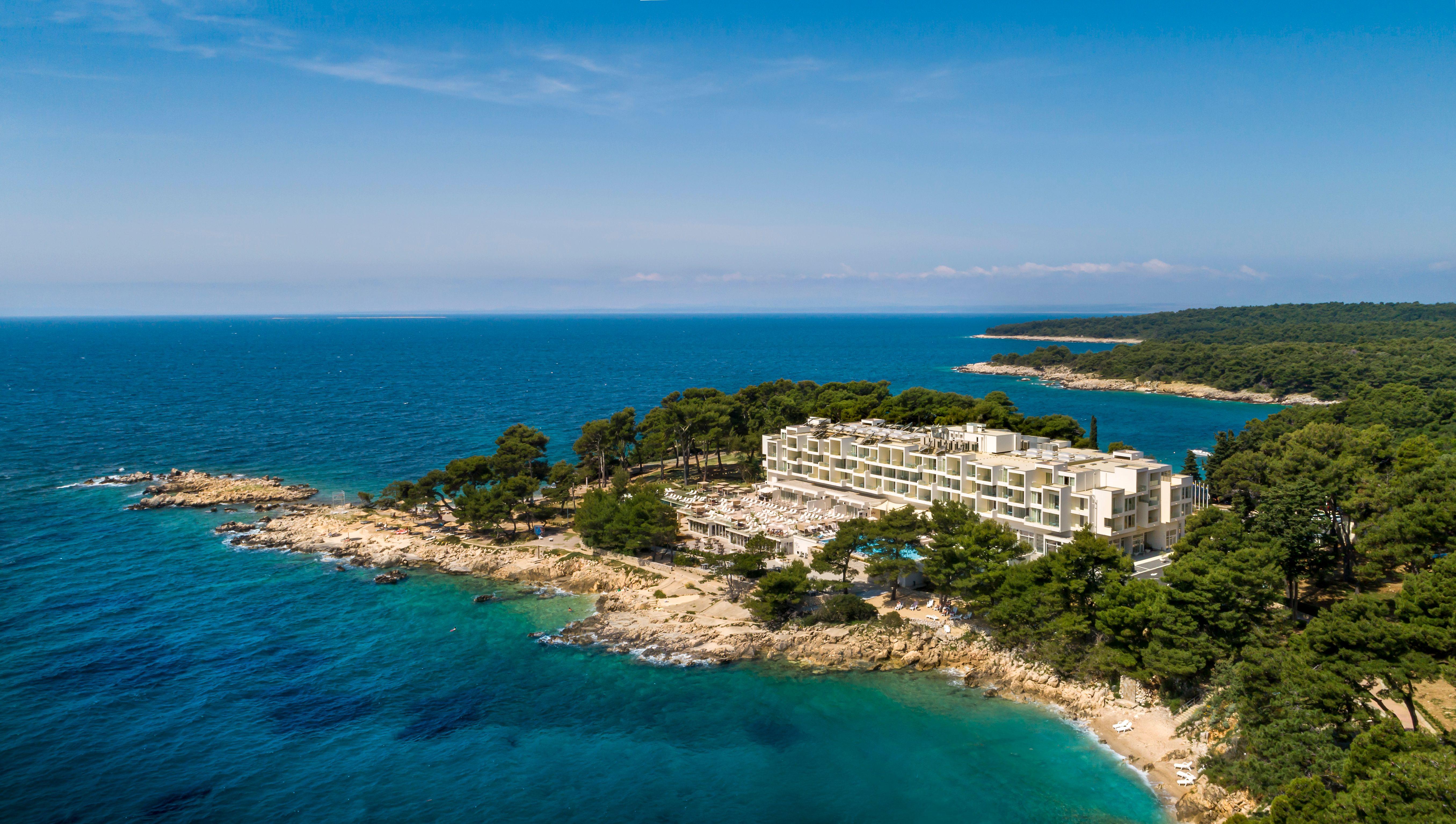 Valamar Carolina Hotel & Villas Kampor エクステリア 写真