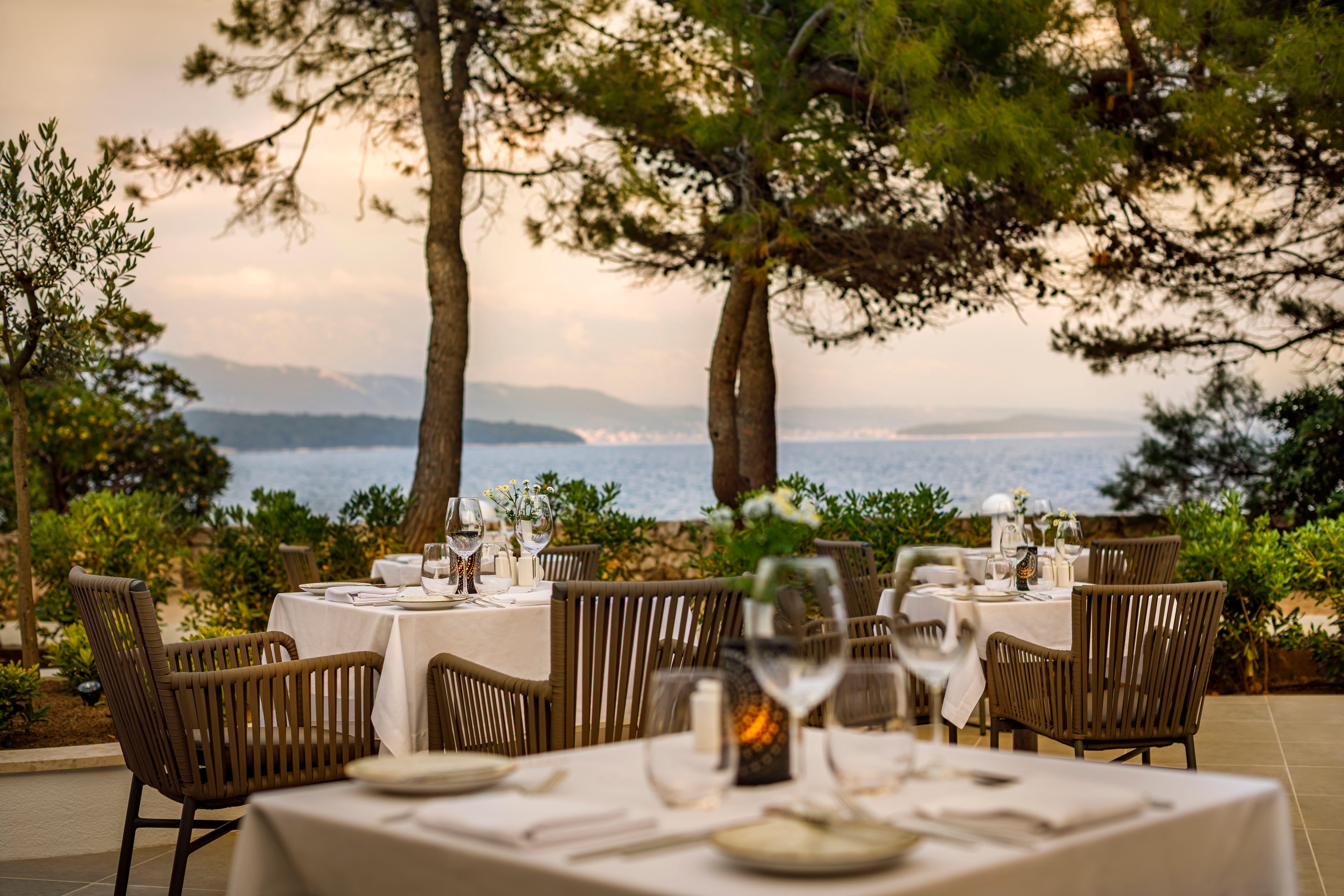 Valamar Carolina Hotel & Villas Kampor エクステリア 写真