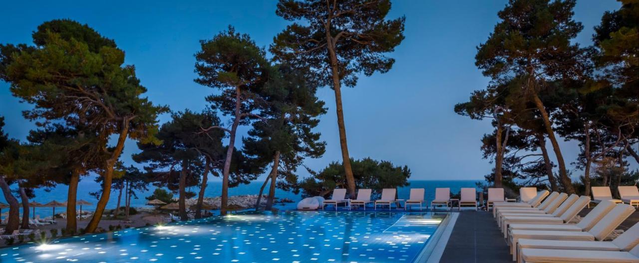 Valamar Carolina Hotel & Villas Kampor エクステリア 写真