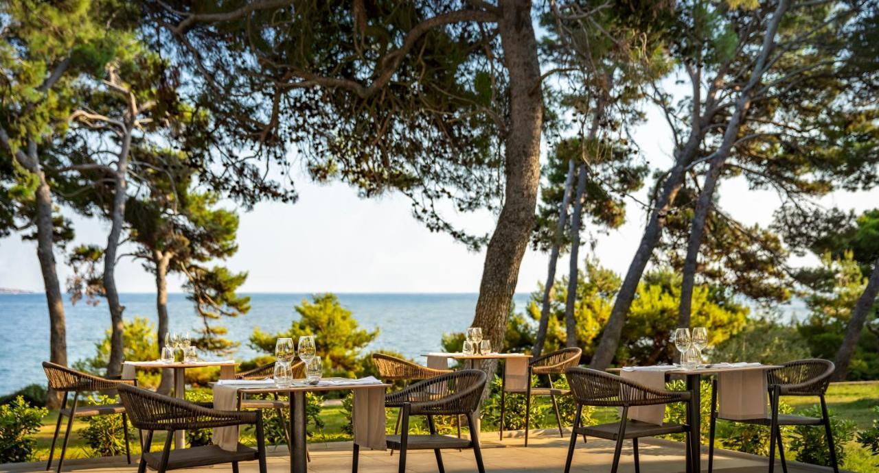 Valamar Carolina Hotel & Villas Kampor エクステリア 写真